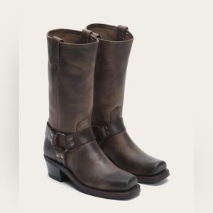 Women’s Frye Harness 12R Boots Size 7.5